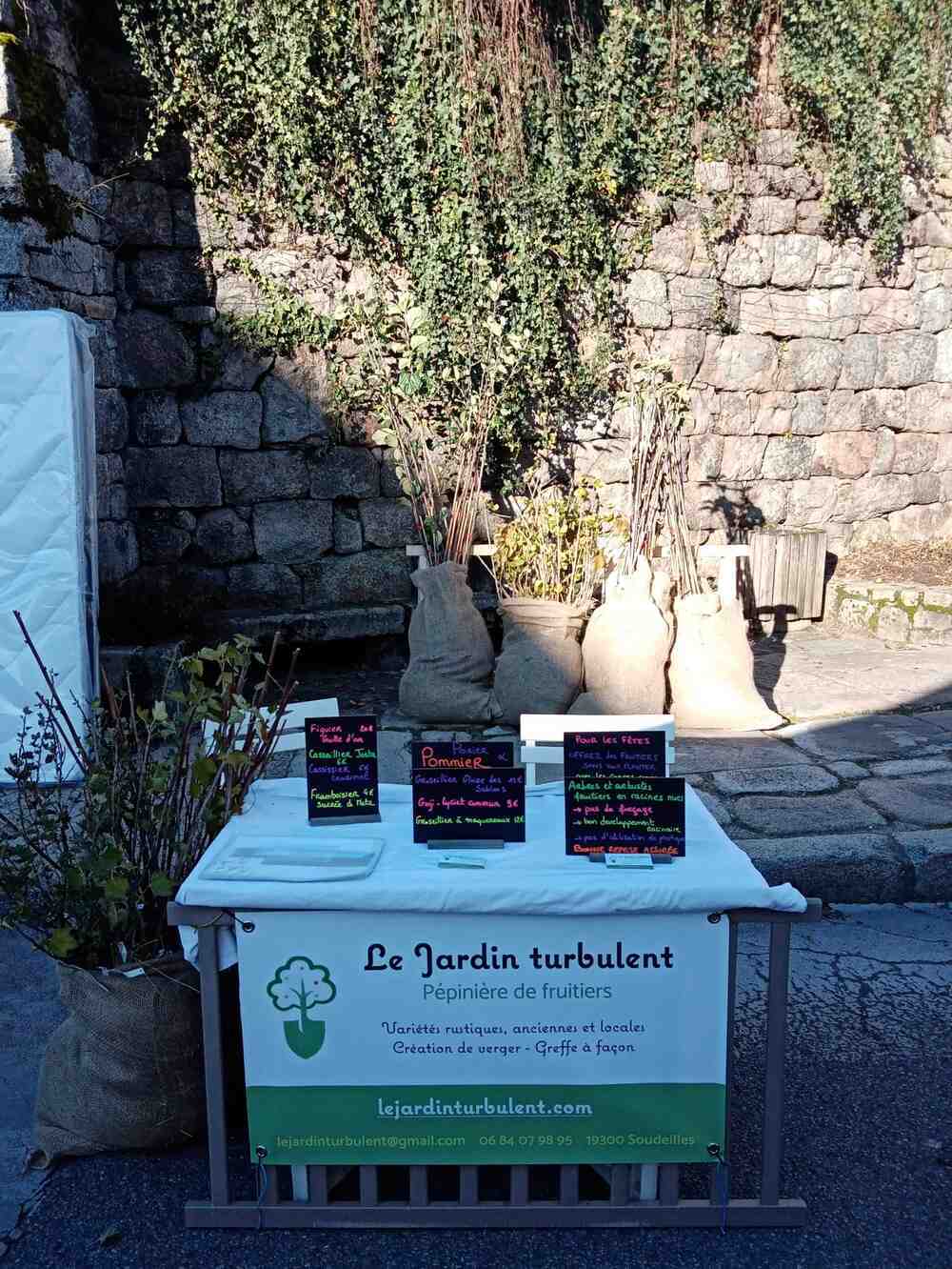 Le Jardin turbulent est présent au marché d'Egletons le dimanche matin